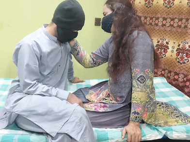 Desi Bhabhi With Perfect Body Gets Brutally Fucked In Indian Missionary Action