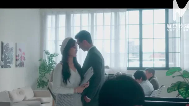 Booby Chinese Slut And Her Office Affair With Her Boss