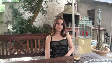 Lilou, 21 Ans, Veut De Nouvelles Expériences