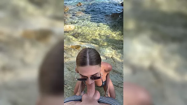Buxom Whore Gives Stranger Blowjob And Handjob On The Beach