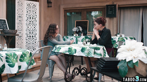 Curves CIS Bitch Banged By A TS Waitress