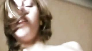 Anteprima Del Video: Troietta Teen Scopata Da Cinquantenne Peloso