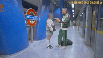 Chinese University Student Babe Screams While Getting Fucked Hard