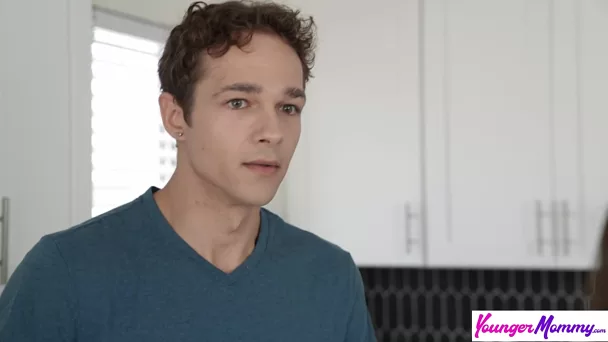 Small Tits Stepmom Made Him Lick Her Pussy And Fuck Her