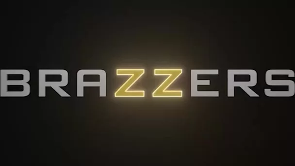 Gorgeous Clea Gaultier DP Fucked In The Office