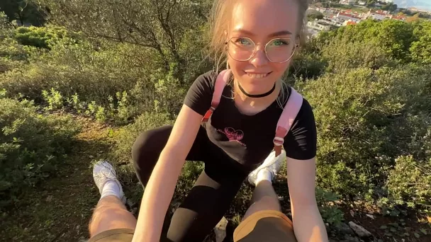 Nerdy Blonde Teen Pleased Me With A Nice Public Blowie During Our Hike